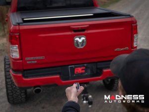 Dodge Ram Bed Cover - Powered Retractable - Rough Country - 5'7" Bed Dodge Ram Bed Cover - Powered Retractable - Rough Country - 5'7" Bed